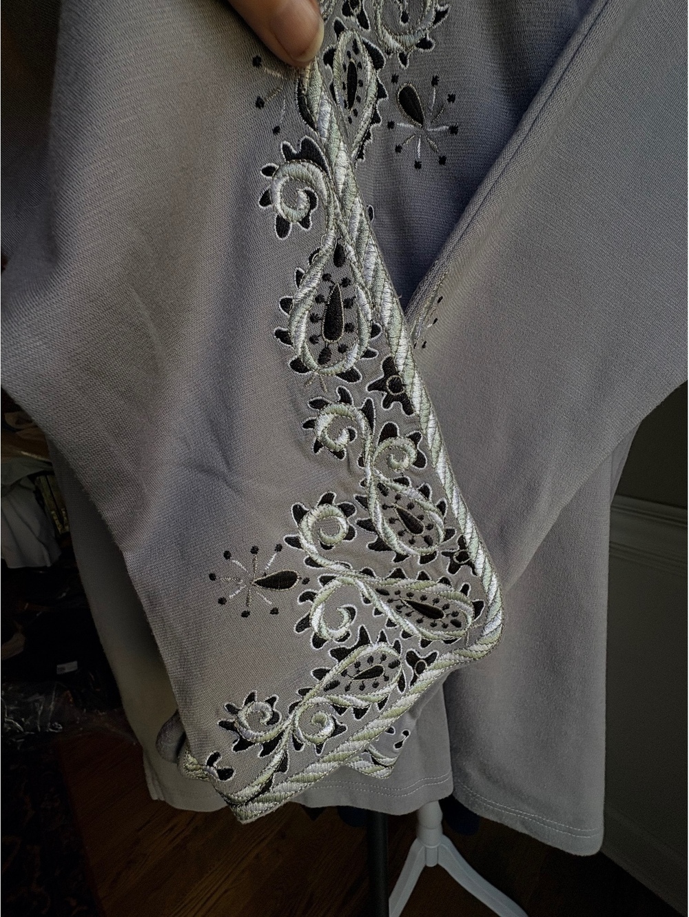 Bob Mackie Wearable Art Embroidered Tunic S - image 4